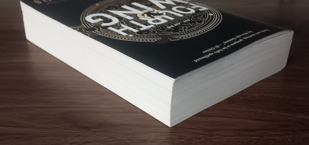 Fourth Wing by Rebecca Yarros — Trade Paperback